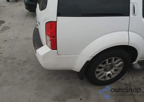 2010 Nissan Pathfinder Le from USA, damaged, VIN 5N1AR1NN3AC609907